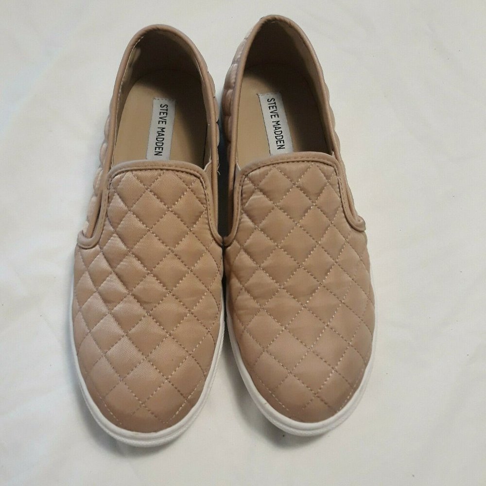 STEVE MADDEN SIZE 9M BLUSH QUILTED SLIP ON SNEAKERS SHOES